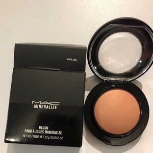 BRAND NEW MAC best selling blush “warm soul”